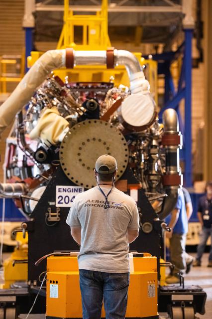 NASA image: Second RS-25 Engine Attached to NASA Moon Rocket